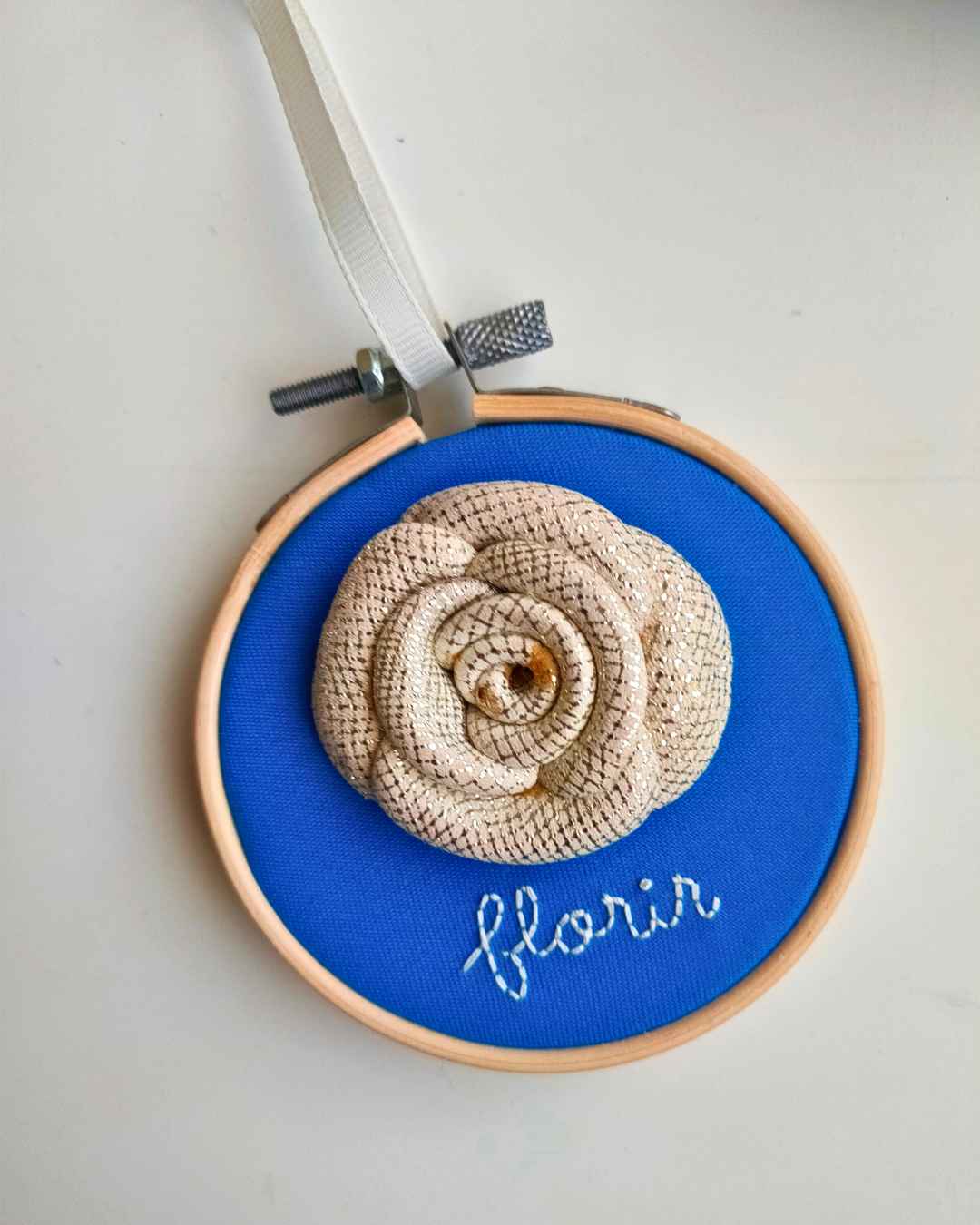 Bastidores flôr de couro