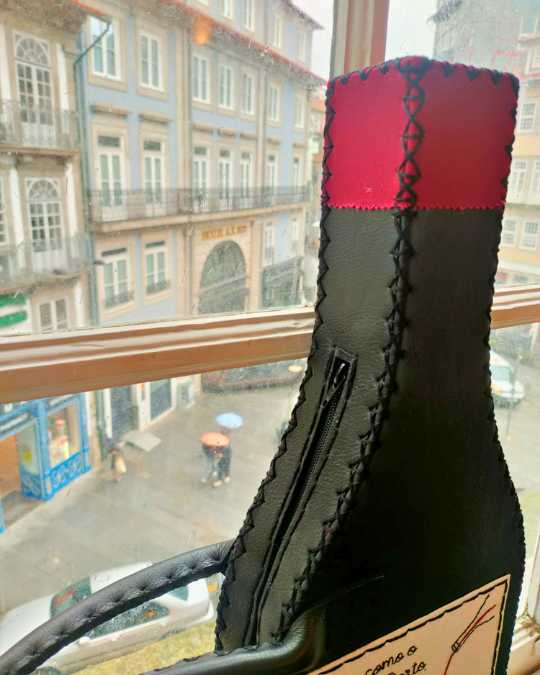 À moda do Porto - Mala Garrafa Vinho do Porto