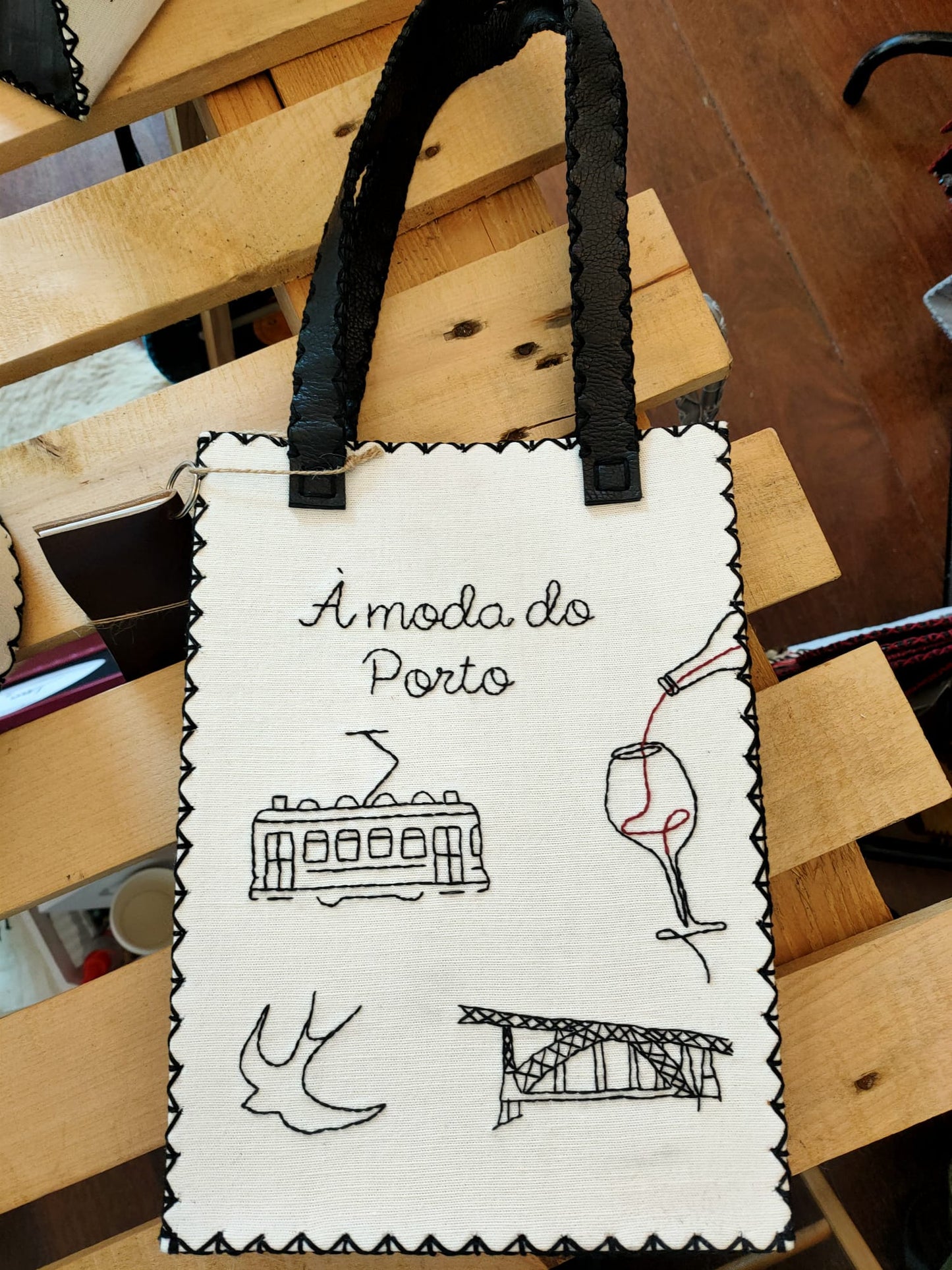 À moda do Porto - Mala Tote Bag Elétrico