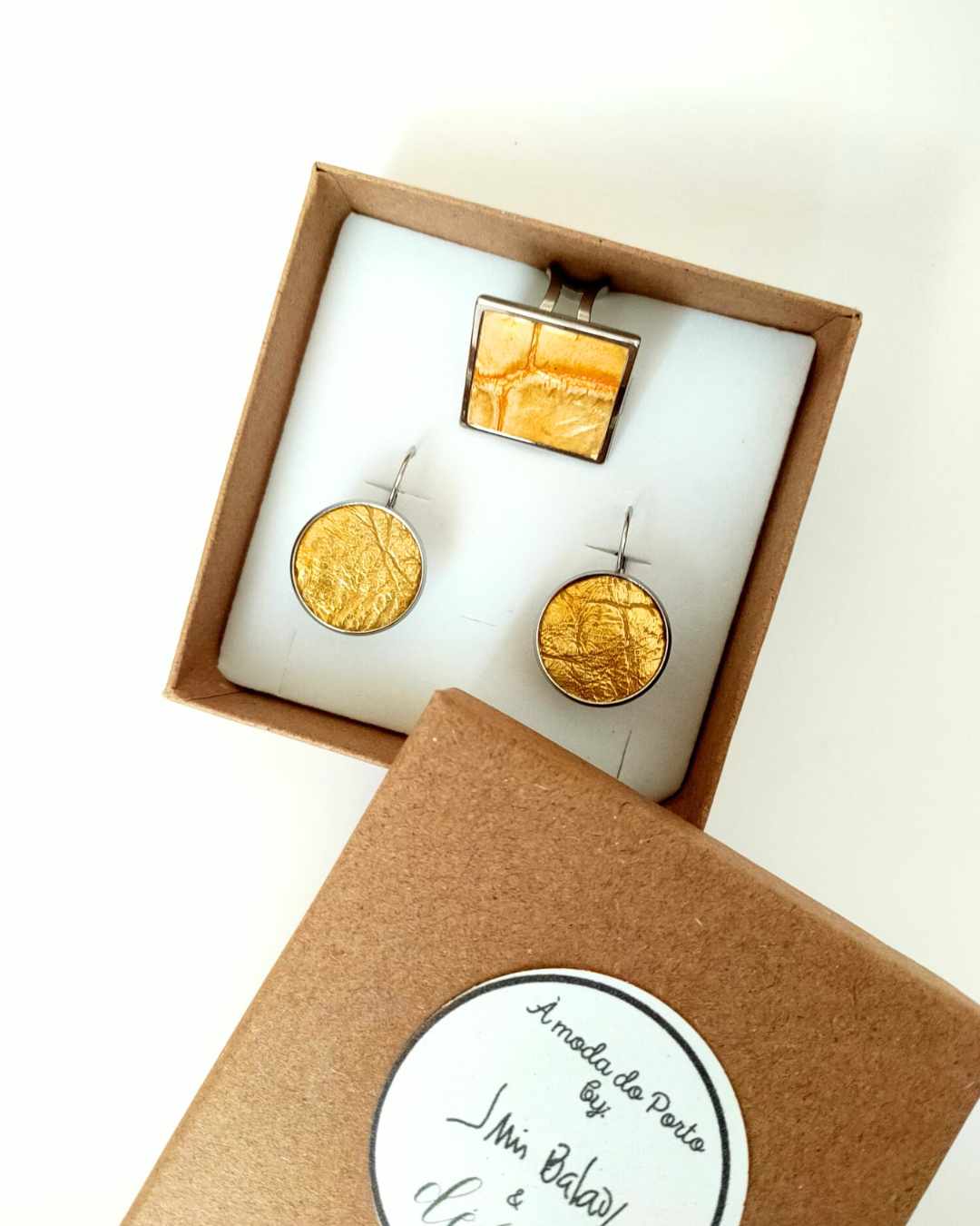 Conjunto Anel e Brincos de Couro