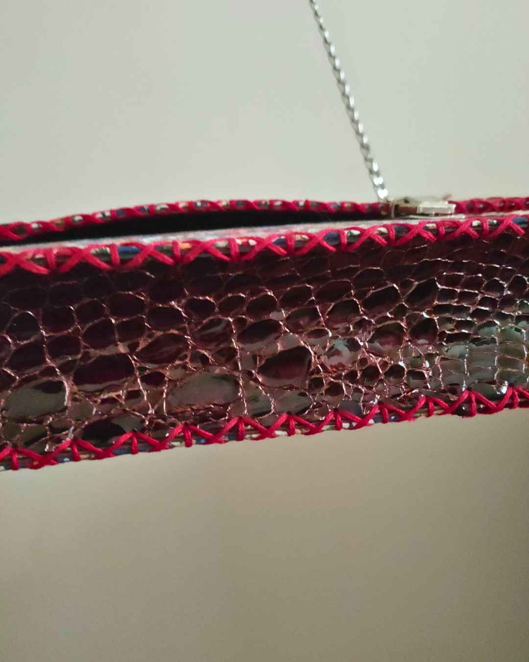 Clutch Porto couro e tecido florido