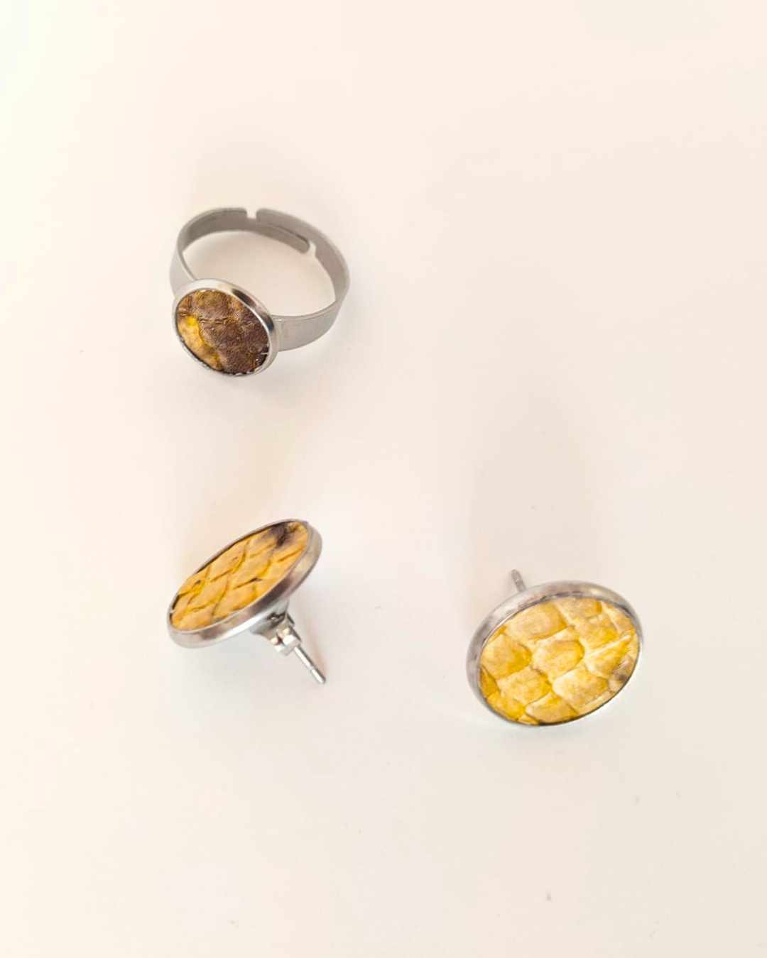 Conjunto Anel e Brincos de Couro