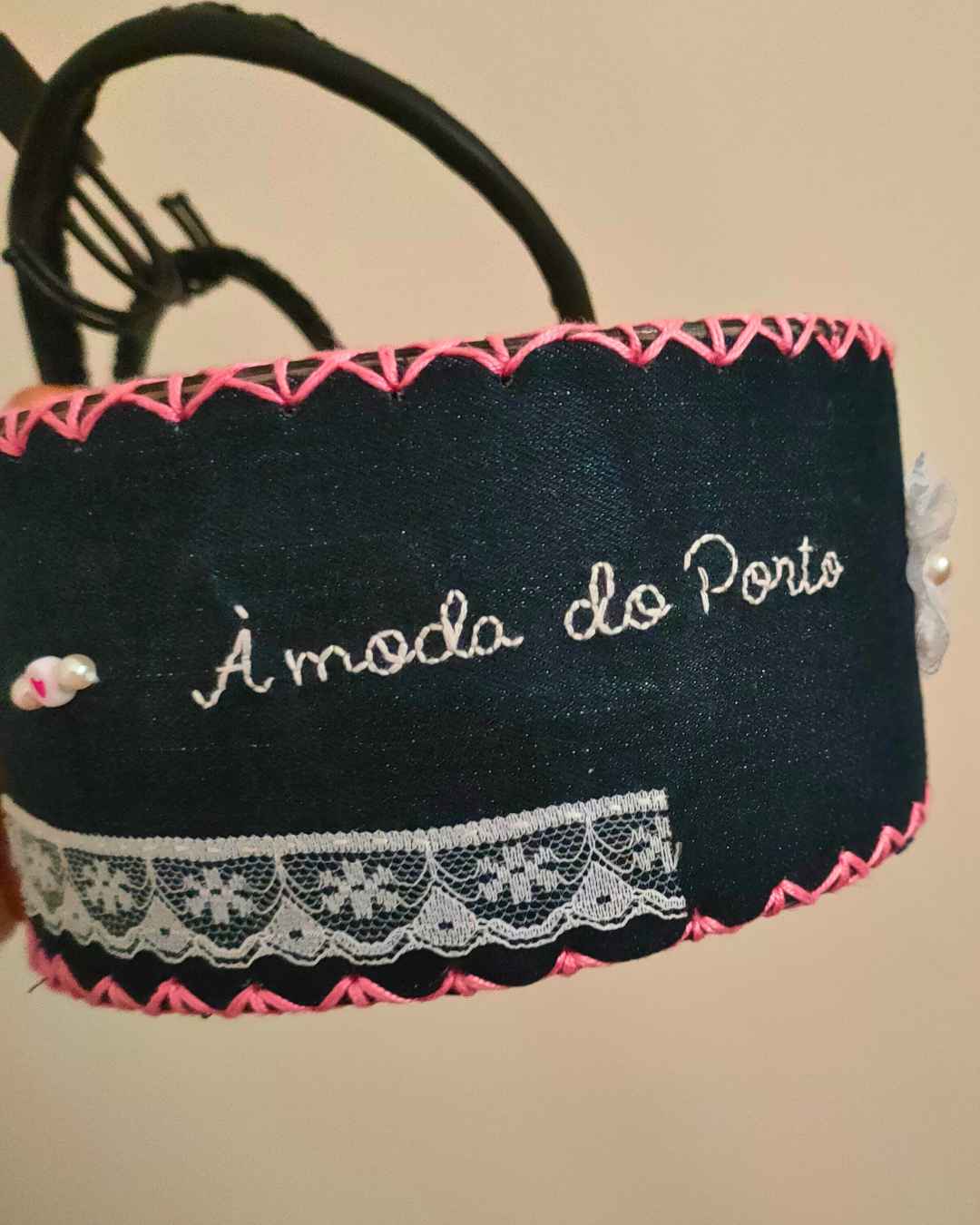À moda do Porto - Mala Vinil 45 ganga e renda