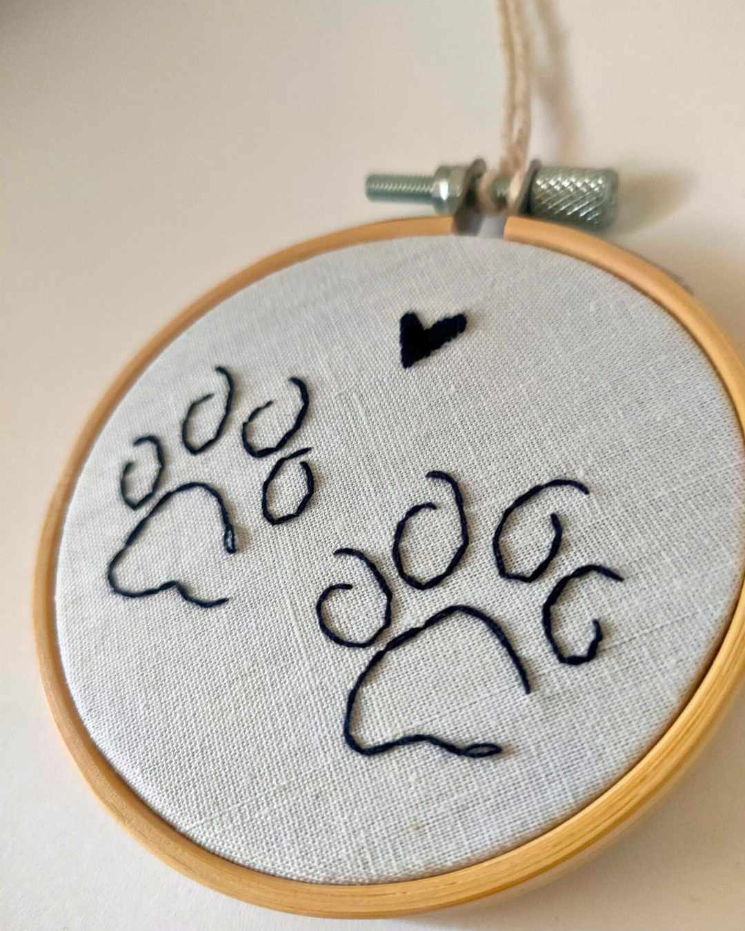 Bastidores bordados - desenhos Sónia Ribeiro