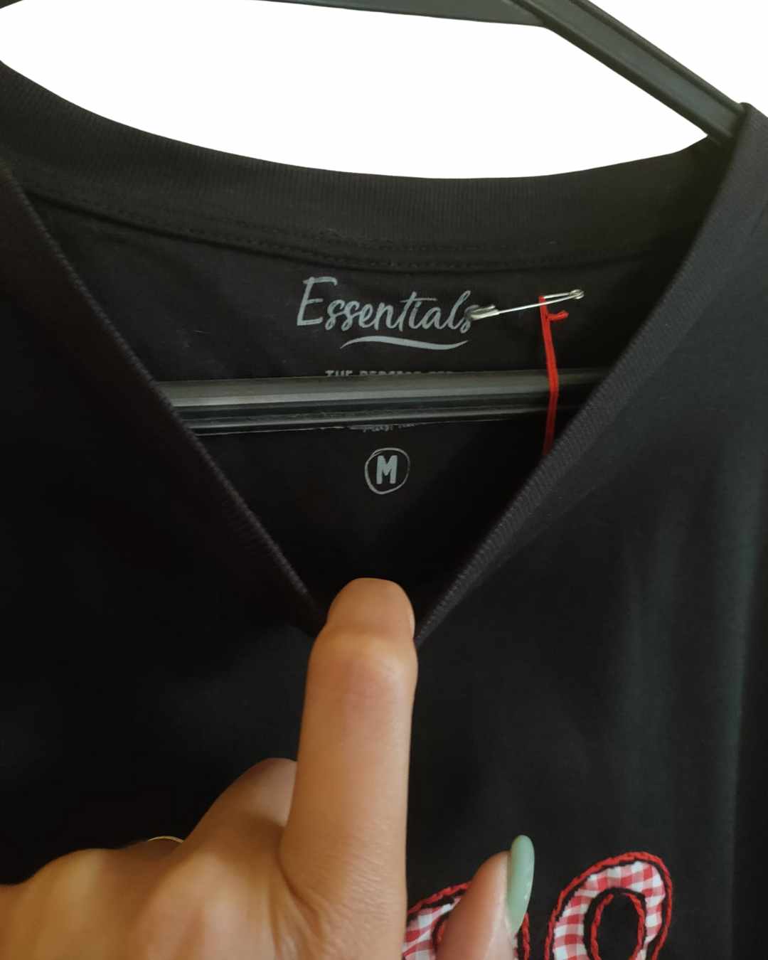 T-shirt Preta Bordada "1990"