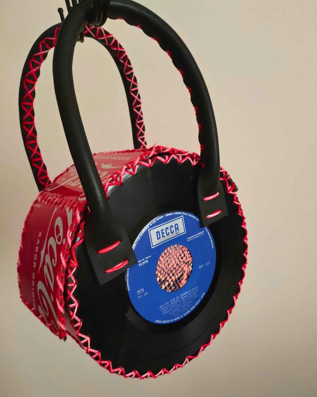 Mala Vinil 45 latas coca-cola